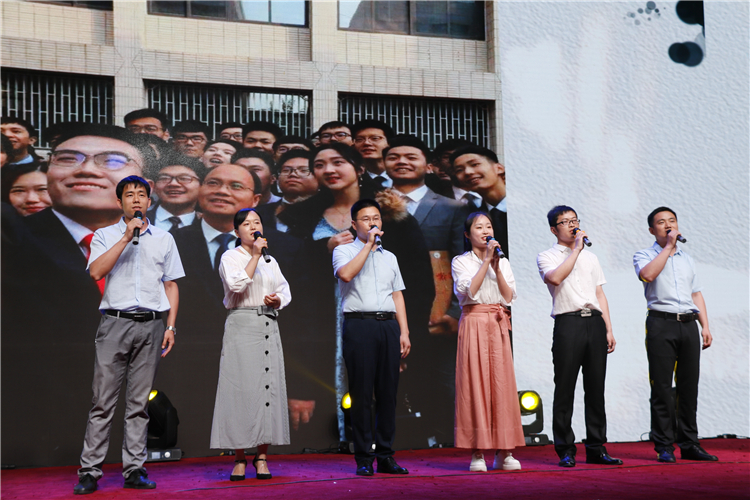 班主任送歌《祝你一路顺风》.JPG