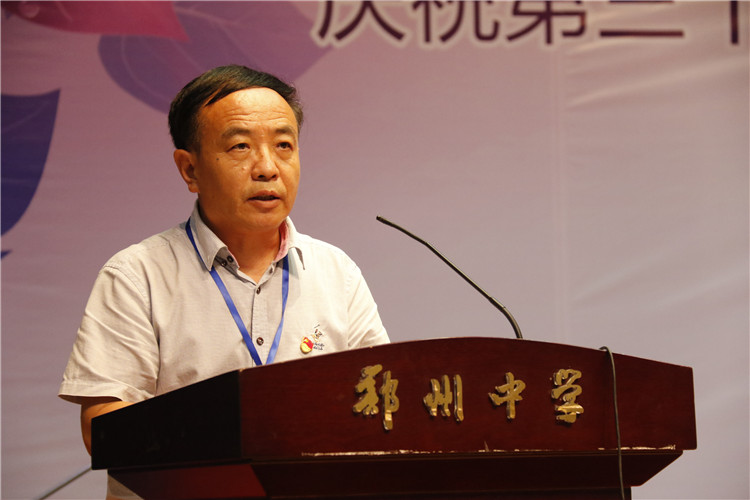 党总支副书记李文增宣读校级表彰决定.JPG