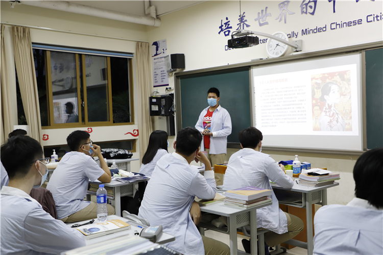 图片7：各班召开复学第一课主题班会.JPG