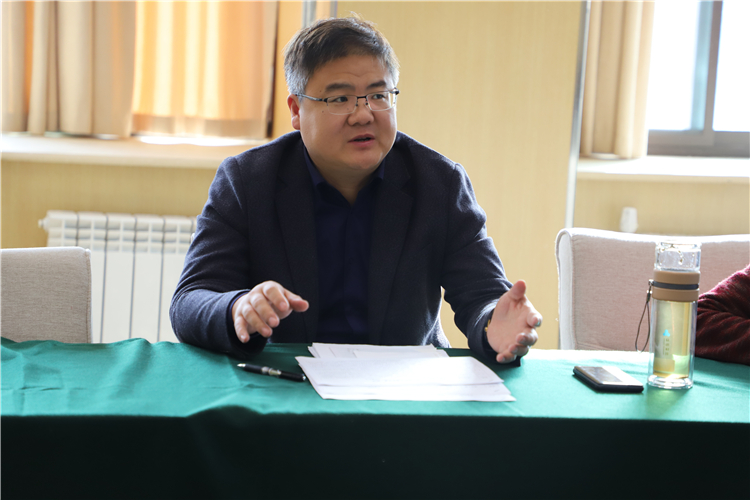 郑州中学党委委员、校长助理田玉宝分享班会课程德育思考.JPG