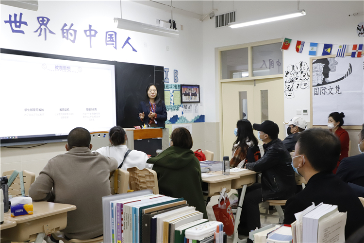 图片3：高一国际2班班会现场.JPG