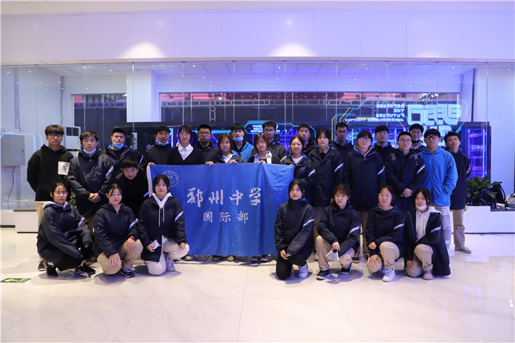 图片9：高二国际1班合影.JPG