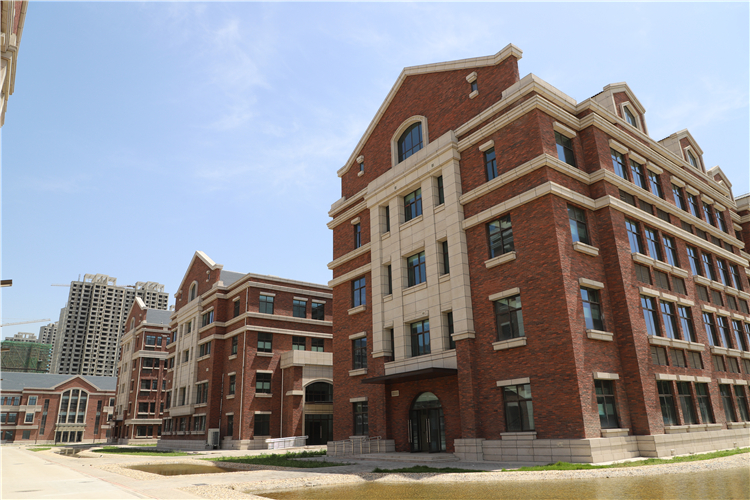 国际部新校区教学楼.jpg
