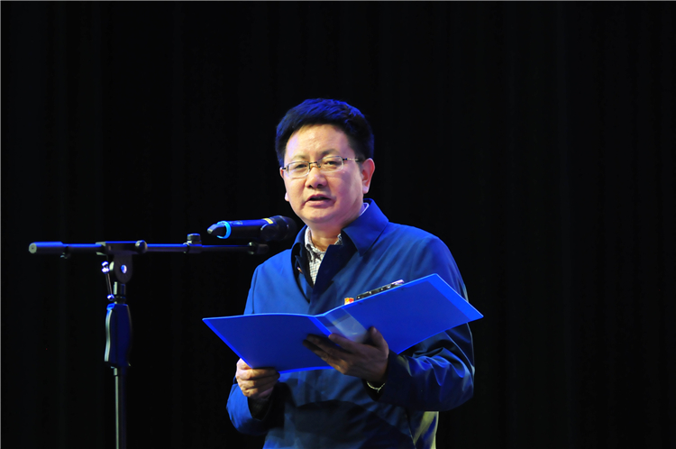 郑州中学校党委书记高正起致辞.jpg
