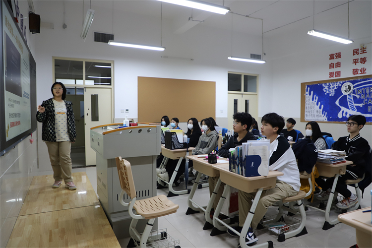 图片1：班会现场.JPG