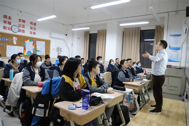 图片5：号召学生积极抗”疫“.JPG