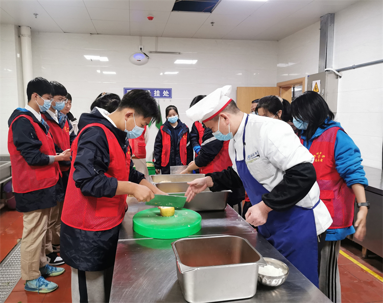 图1：学做梨羹.jpg