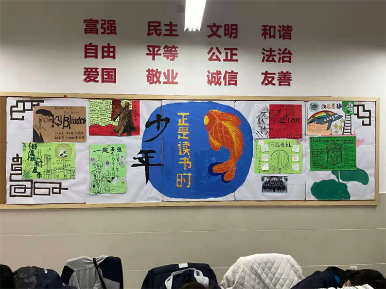 少年读书时.jpg