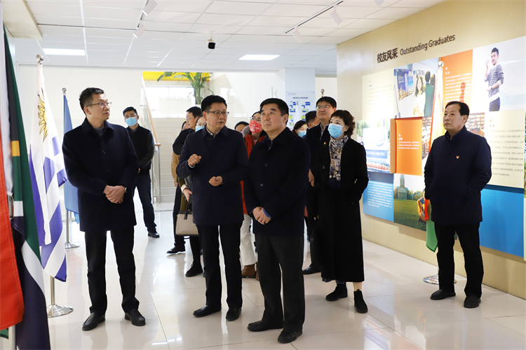 了解郑州中学国际教育发展历程.JPG