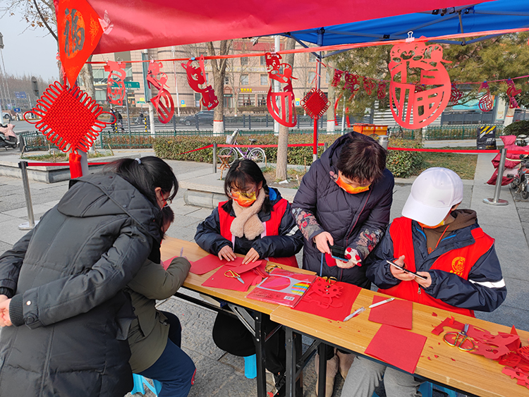中国民间艺术瑰宝——剪纸.jpg