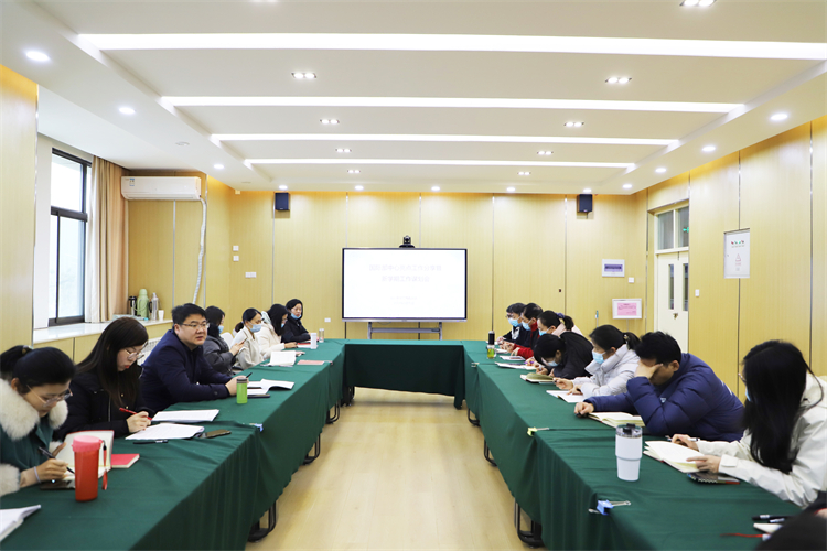 郑州中学委员、校长助理田玉宝作点评分享.JPG
