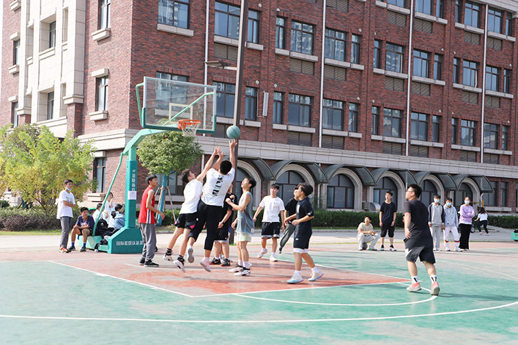图片4：班级友谊篮球赛.JPG