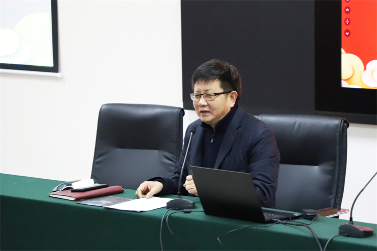 图6高正起校长发言.JPG