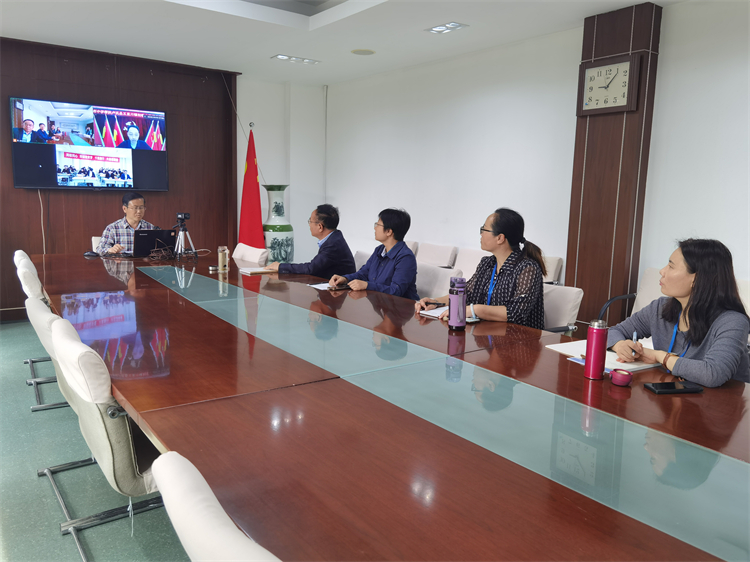 图片1：会议现场.jpg