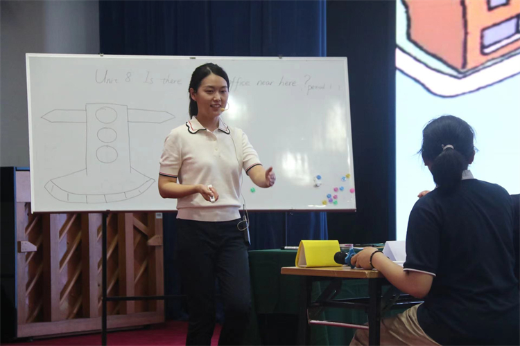 图片5- 三十七中刘梦洁老师上课.jpg