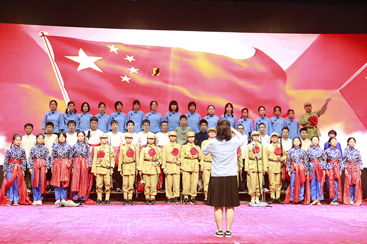 图片3：热烈而喜庆的《解放区的天》.JPG