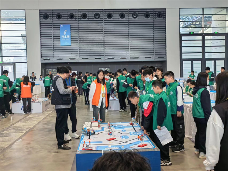 图3比赛现场.jpg