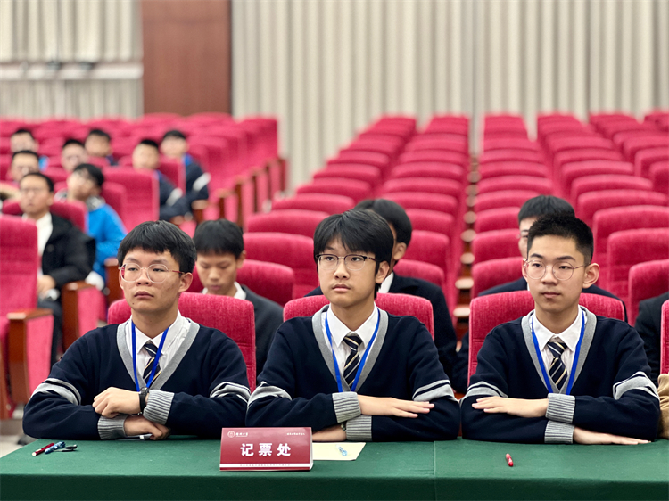 图3：模拟城市市民代表大会计票处.jpg
