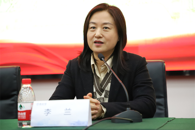 图片六 党委副书记、校长李兰做总结发言 .jpg