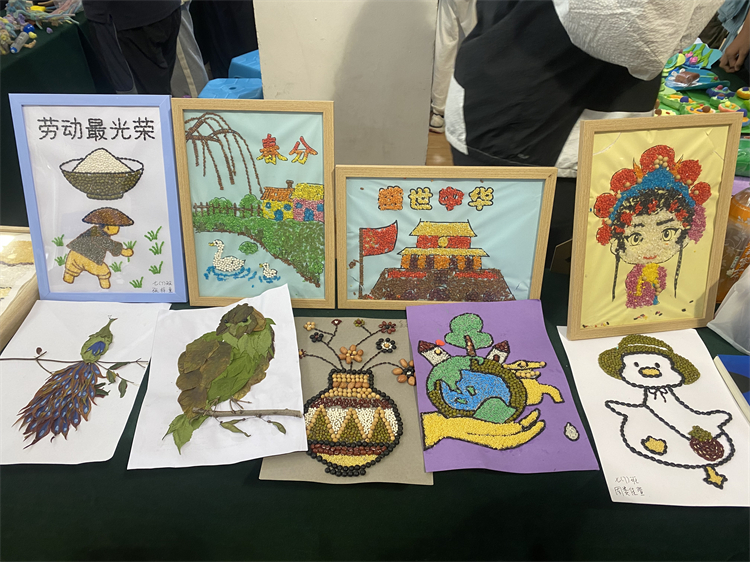 图7：《生物奇幻世界》课程展示.jpg