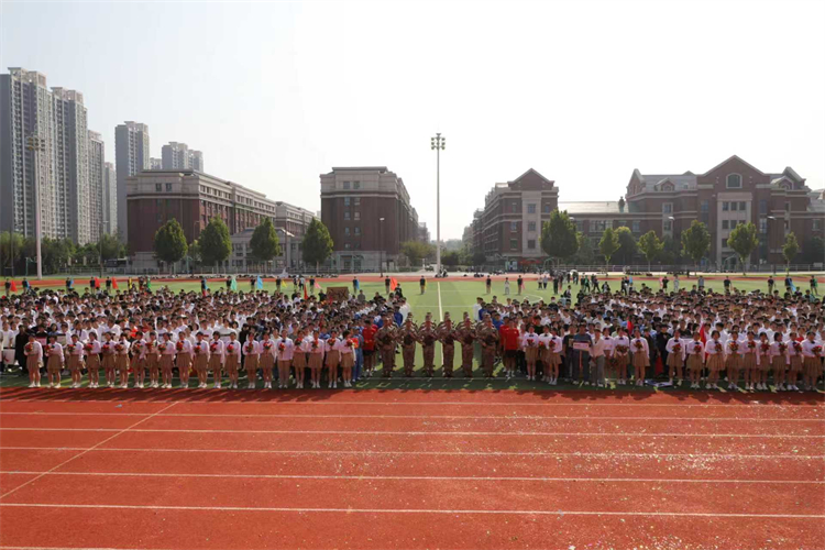 图9：大合影.jpg