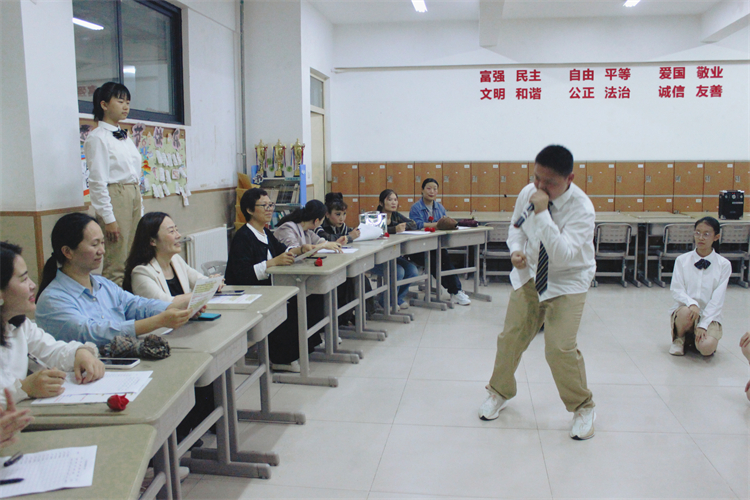 图2：比赛现场.jpg