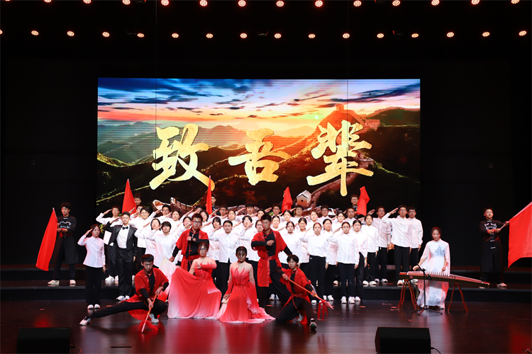 5.高一3班《致吾辈》.jpg