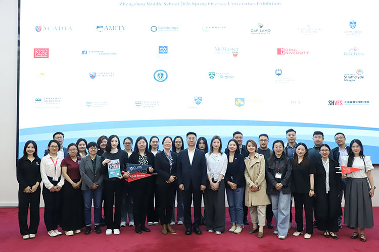 图九：合影留念.JPG