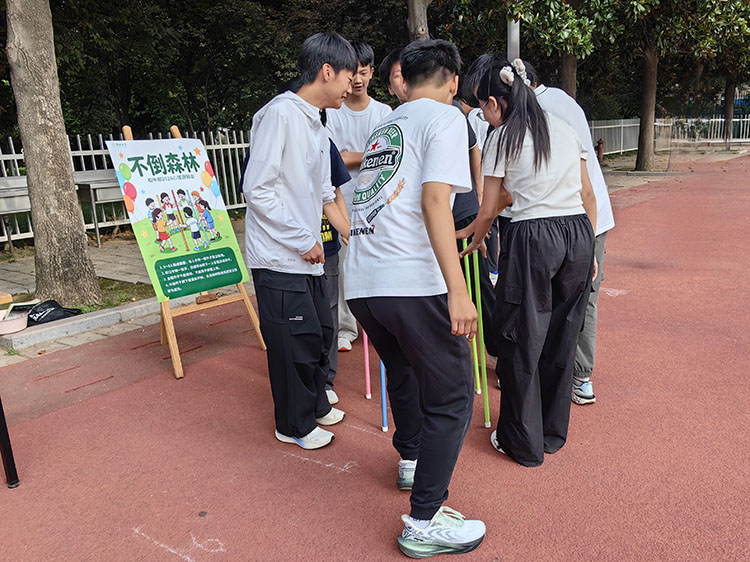 1780369932779457.jpg 图7:“不倒森林”大挑战.jpg